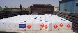 Przekazanie stronie irackiej płynu dezynfekcyjnego przez PKW w Taji2
