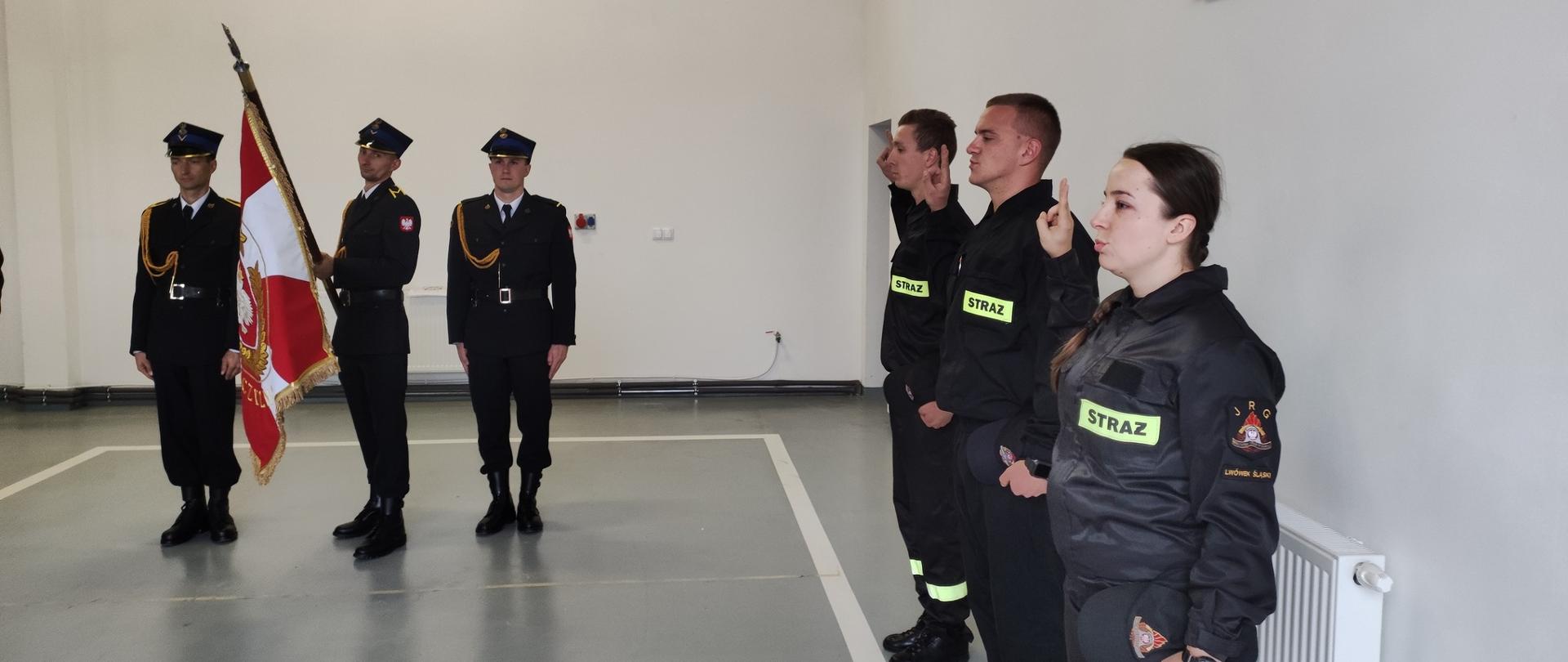 Ślubowanie nowo przyjętych strażaków w KP PSP w Lwówku Śląskim