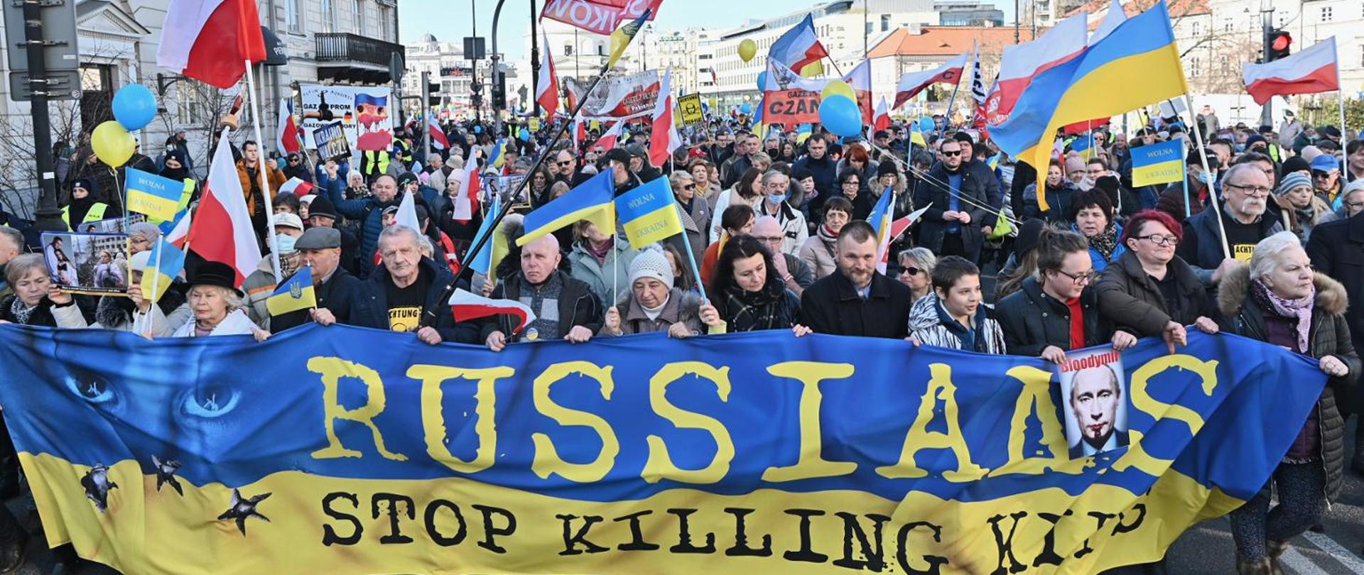 Minister Maląg took part in the march „Mothers cry out: stop shooting at children”