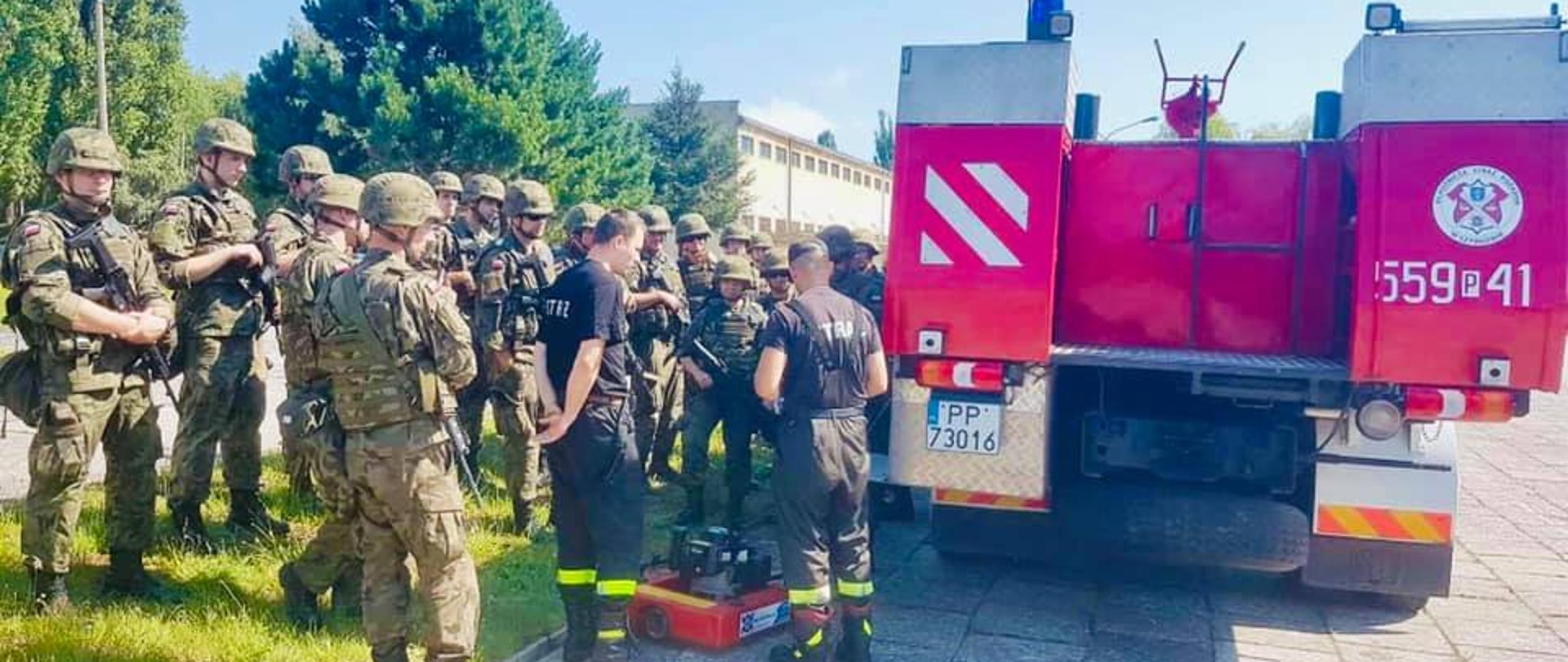 Strażacy wspólnie z „Terytorialsami”