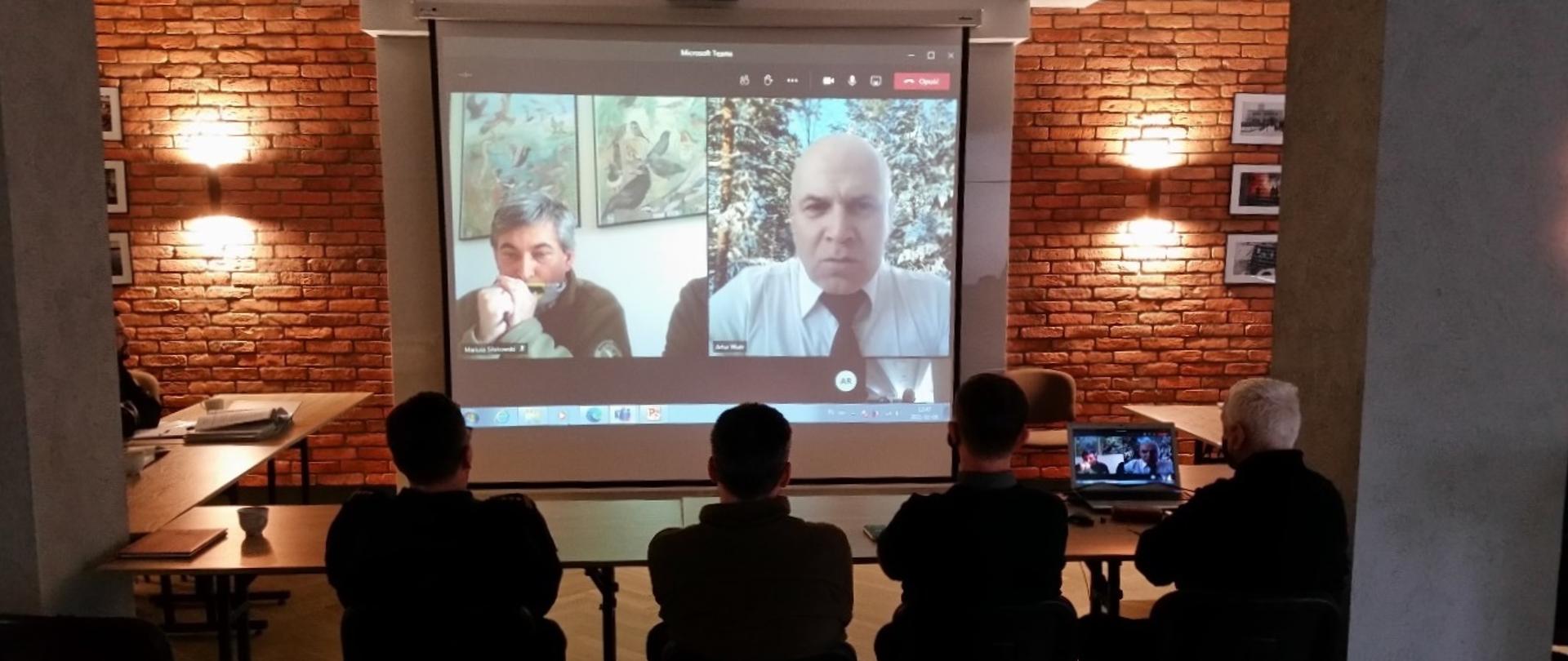 Spotkania przedstawicieli Instytutu Badawczego Leśnictwa, Biebrzańskiego Parku Narodowego oraz Państwowej Straży Pożarnej.