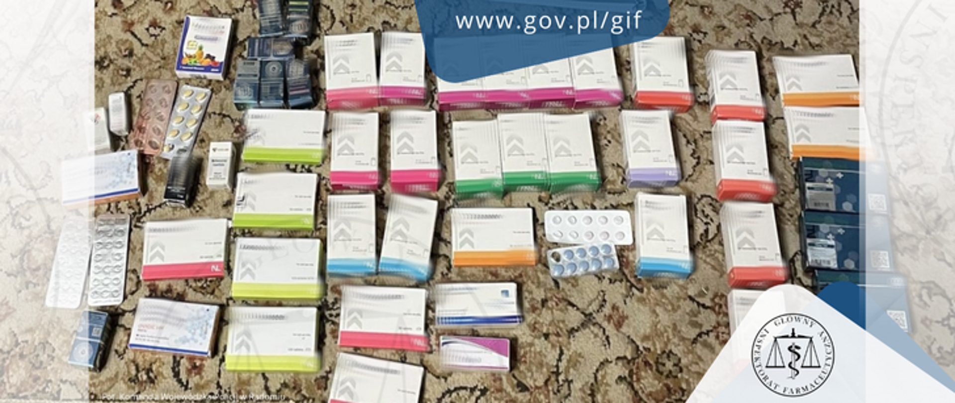 Policjanci Komendy Wojewódzkiej Policji w Radomiu zatrzymali grupę, zajmującą się nielegalnym handlem opioidami, w tym lekami przeciwbólowymi z morfiną.
