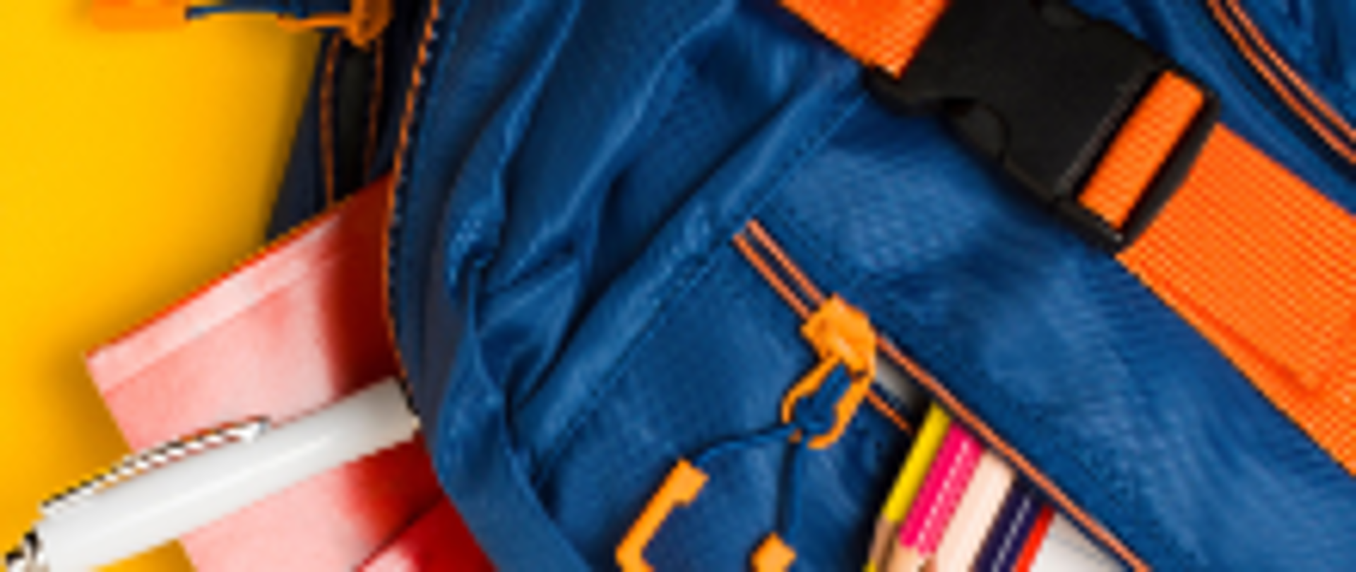 Plecak z przyborami szkolnymi