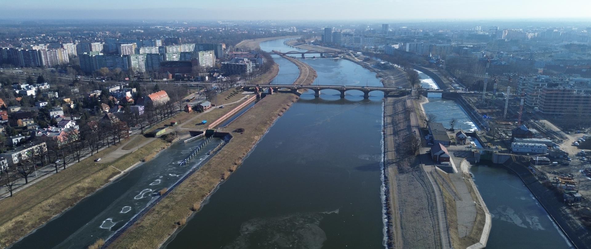 Zjawiska lodowe na Odrze we Wrocławiu, luty 2025 rok.
