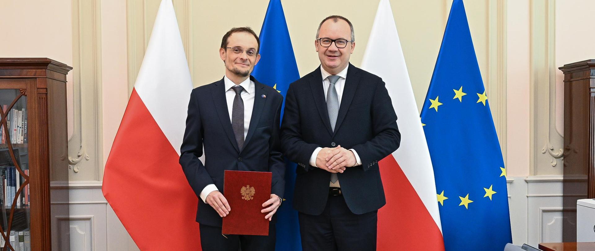 Minister Sprawiedliwości powołał Pełnomocnika do spraw określenia zasad ponoszenia przez Skarb Państwa kosztów nieopłaconej pomocy prawnej
udzielonej przez adwokata oraz radcę prawnego ustanowionych z urzędu
