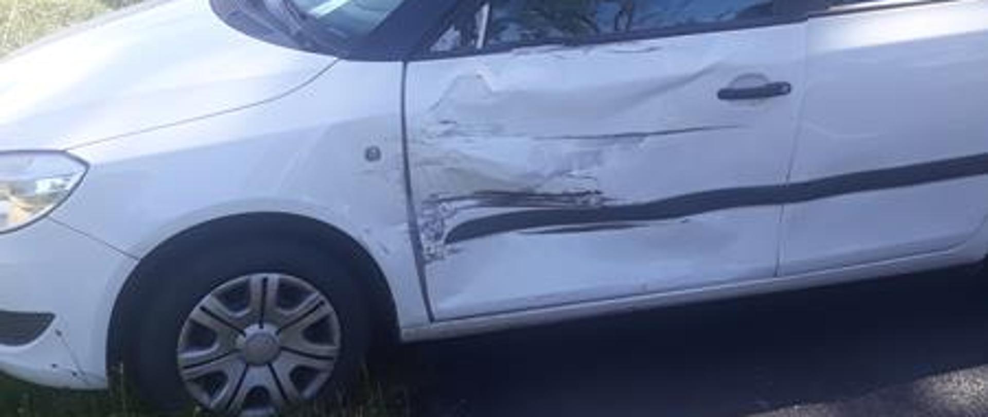 Zderzenie trzech samochodów osobowych