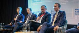 Wiceminister infrastruktury Stanisław Bukowiec w trakcie panelu