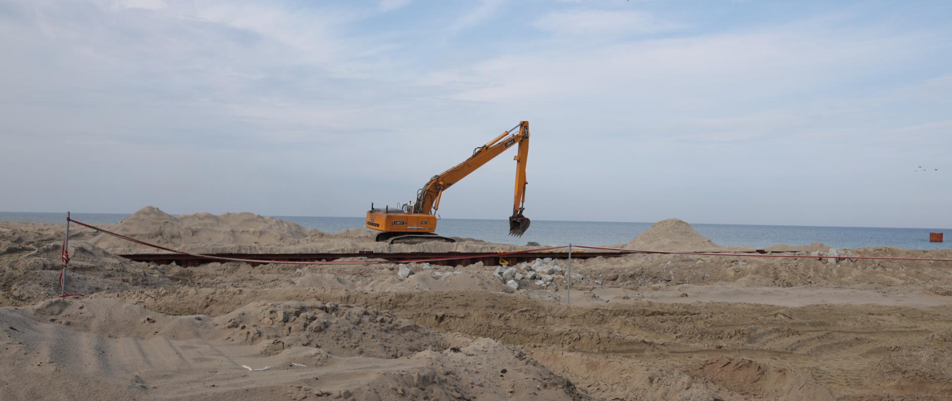 Koparka na przekopie Mierzei Wiślanej