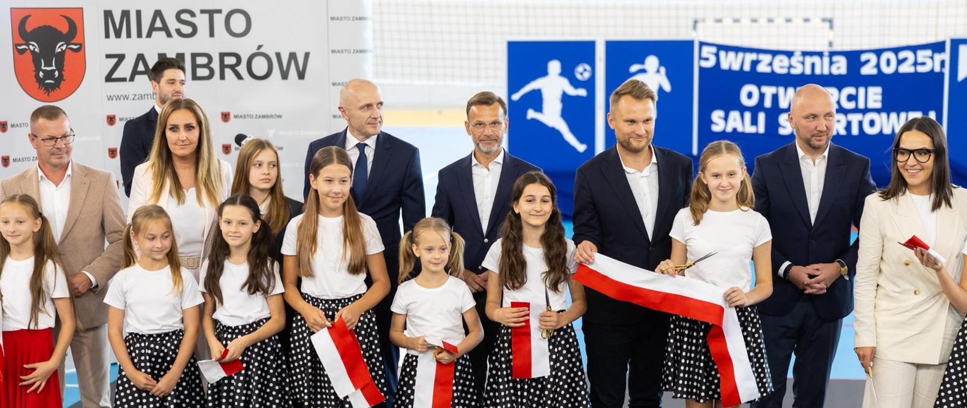 Uroczyste otwarcie sali sportowej w Szkole Podstawowej nr 3 w Zambrowie