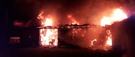 Pożar budynków magazynowych