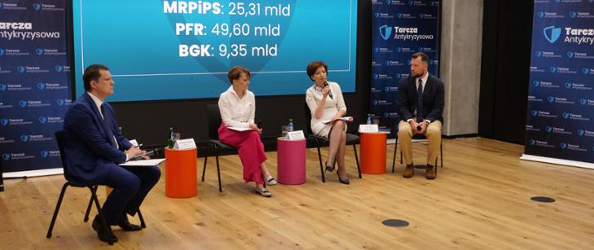 konferencja w CDT - minister Maląg i Jadwiga Emilewicz