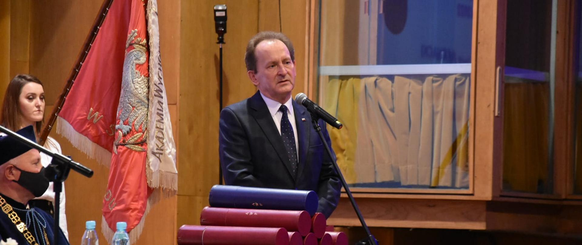 AWF w Krakowie – inauguracja roku akademickiego 2021/2022 z udziałem wiceministra Włodzimierza Bernackiego 