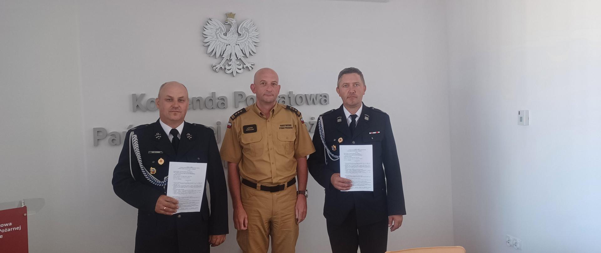 Podpisanie umów na szkolenie przygotowujące do egzaminu na prawo jazdy kategorii C