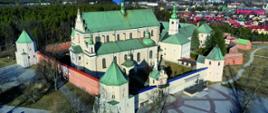 Leżajsk - zespół kościelno-klasztorny oo. Bernardynów