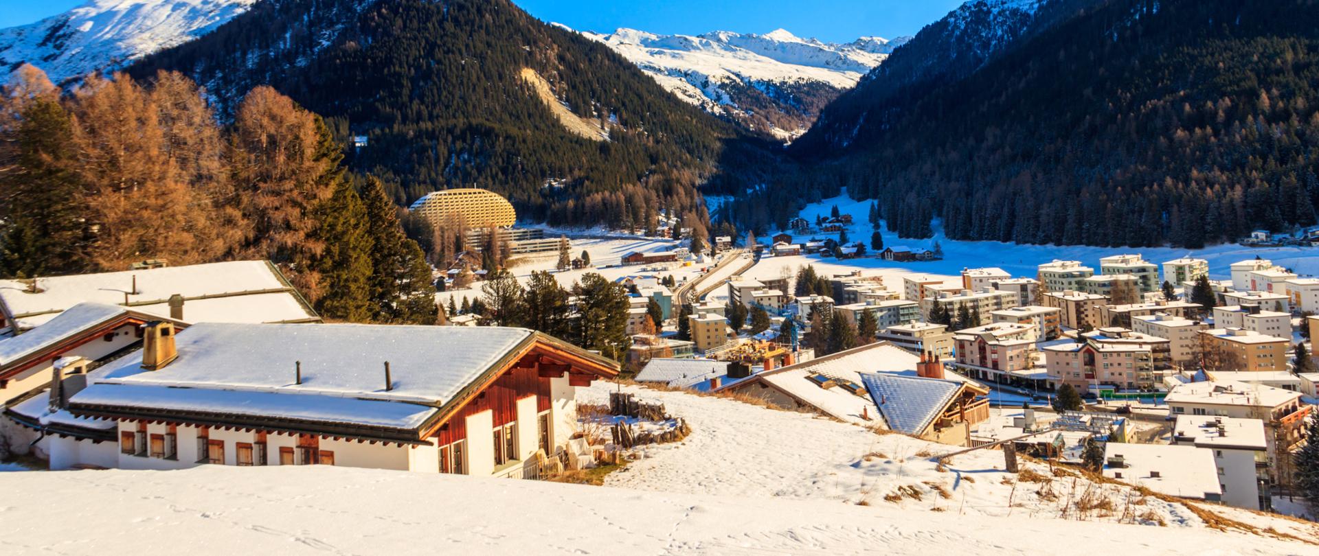 Widok na Davos w zimie