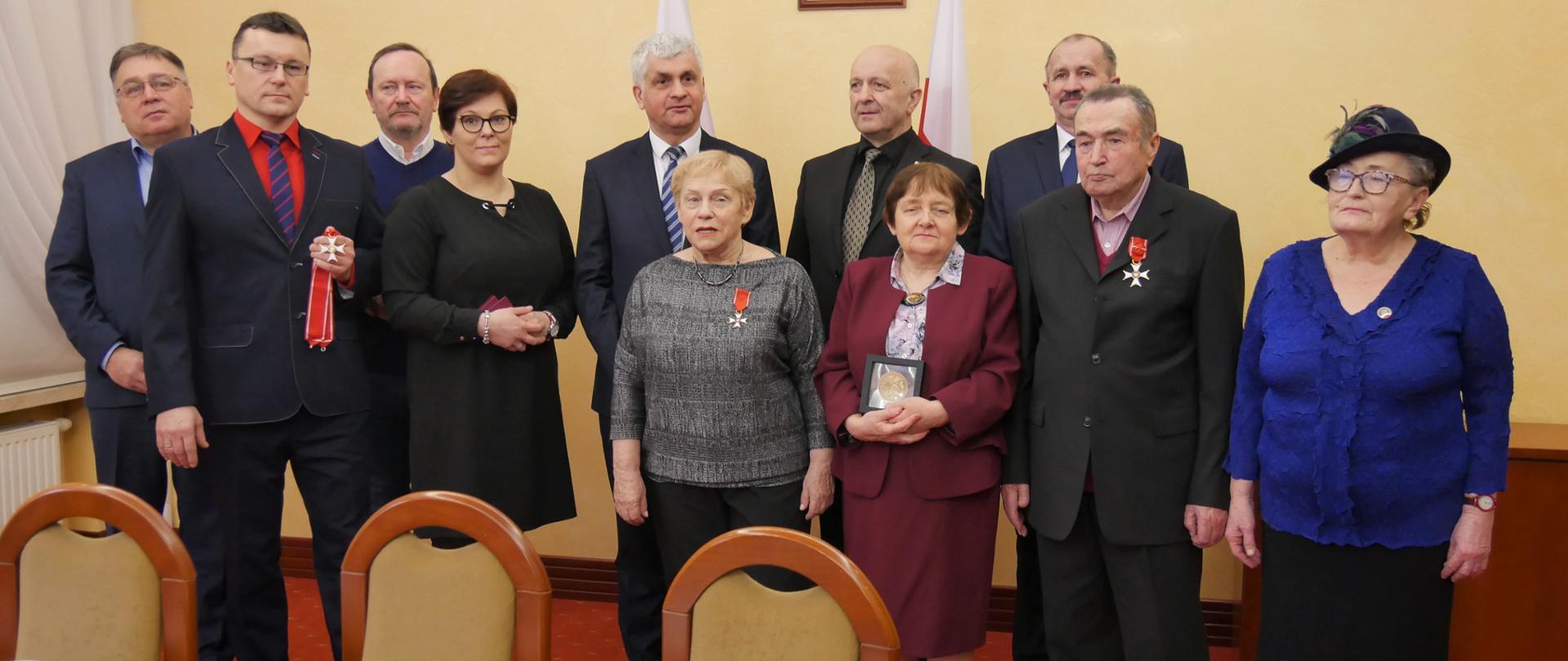 Wojewoda podlaski wręczył ordery i odznaczenia 