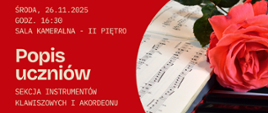 Grafika przedstawia zbliżenie klawiatury fortepianu, partytury oraz czerwonej róży. Tło plakatu ma intensywny czerwony kolor, który kontrastuje z czarno-białymi klawiszami. Po lewej stronie znajduje się jasny napis „Popis uczniów – Sekcja instrumentów klawiszowych i akordeonu” wraz z datą i miejscem wydarzenia.