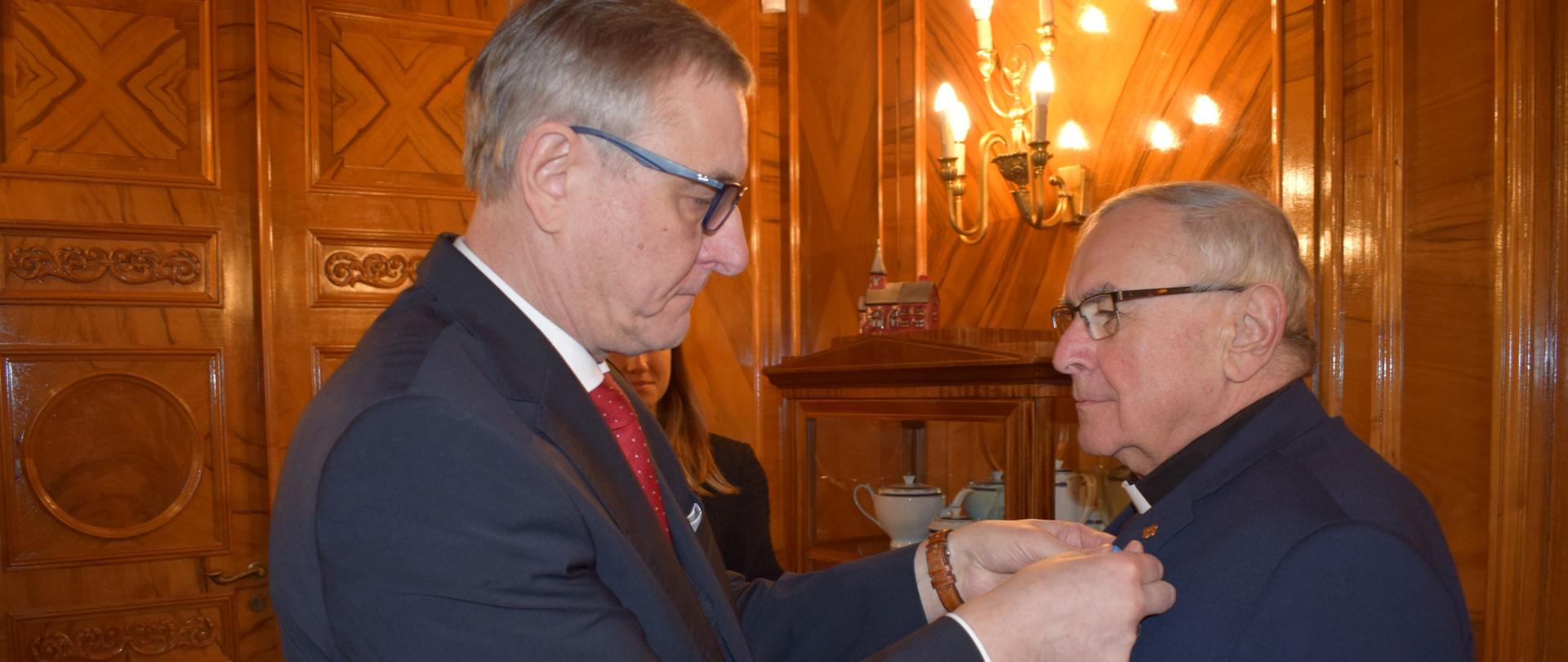 Odznaczenie_kś_Misia_3