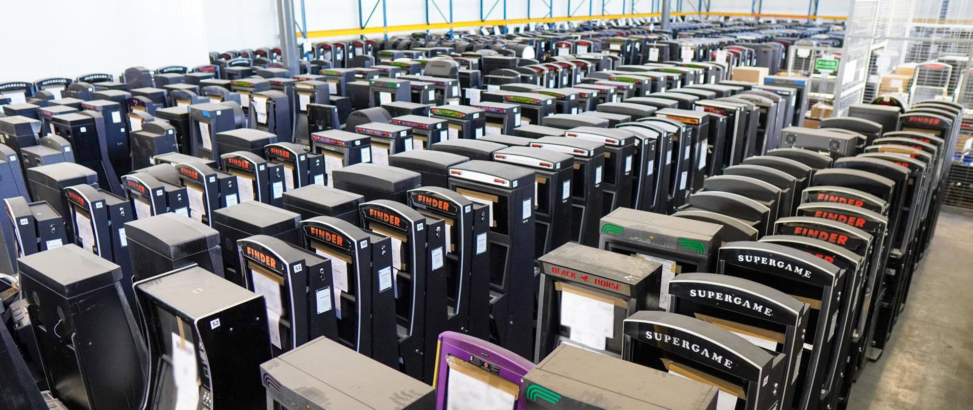 Przejęte automaty do gier hazardowych.