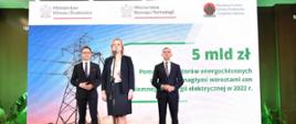Minister Anna Moskwa na konferencji prasowej dot. inauguracji programu „Pomoc dla sektorów energochłonnych związana z nagłymi wzrostami cen gazu ziemnego i energii elektrycznej w 2022 r.”