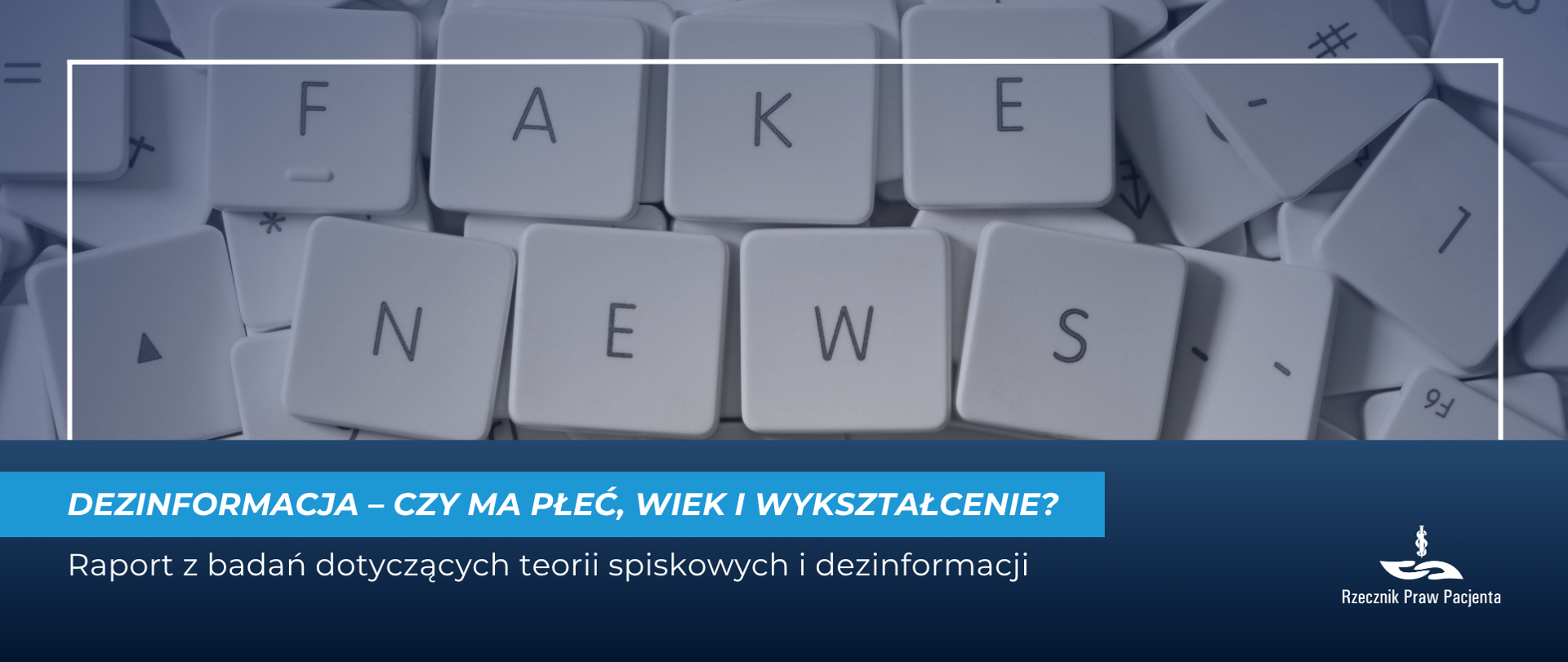 Klawiatura komputera, na której jest widoczny napis fake news.