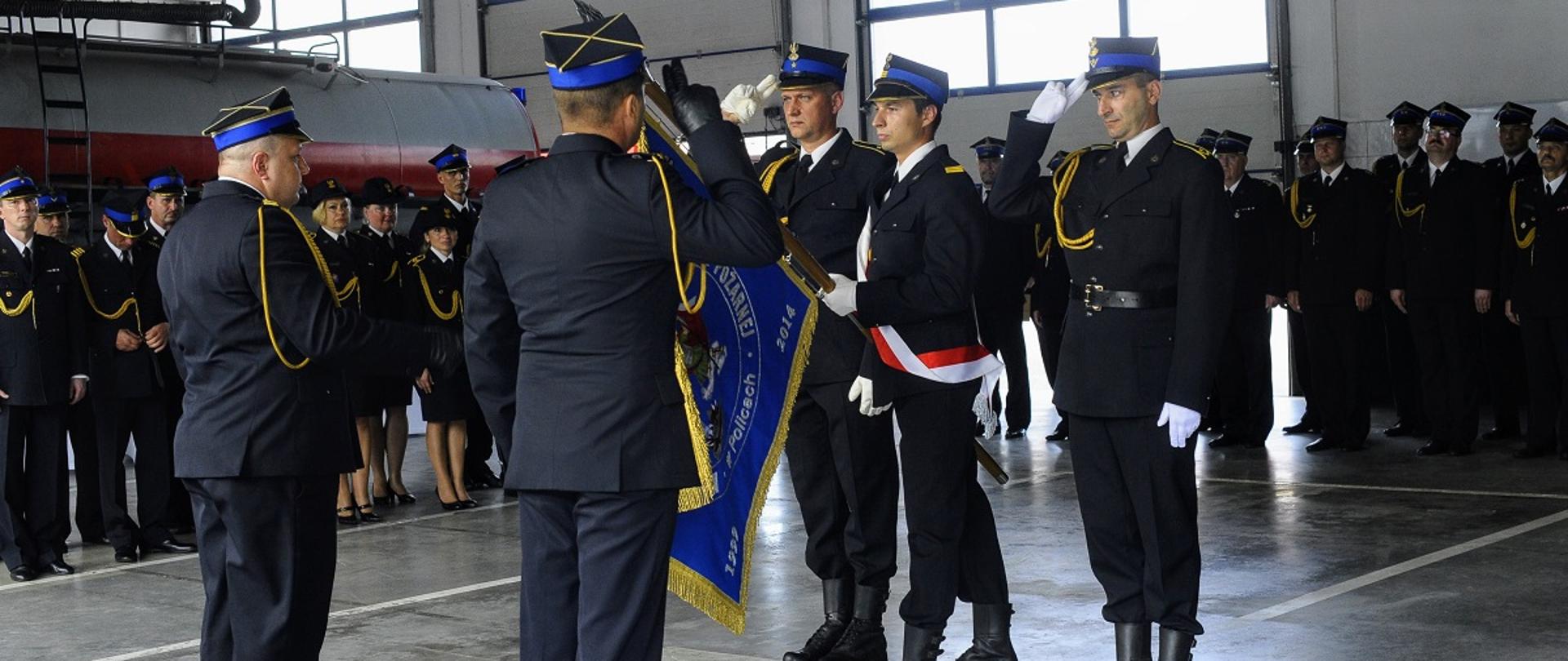 Uroczyste pożegnanie ze służbą Komendanta Powiatowego PSP w Policach
