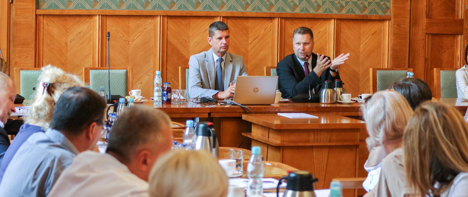  Zdjęcie ze spotkania ze związkowcami w Ministerstwie Edukacji i Nauki