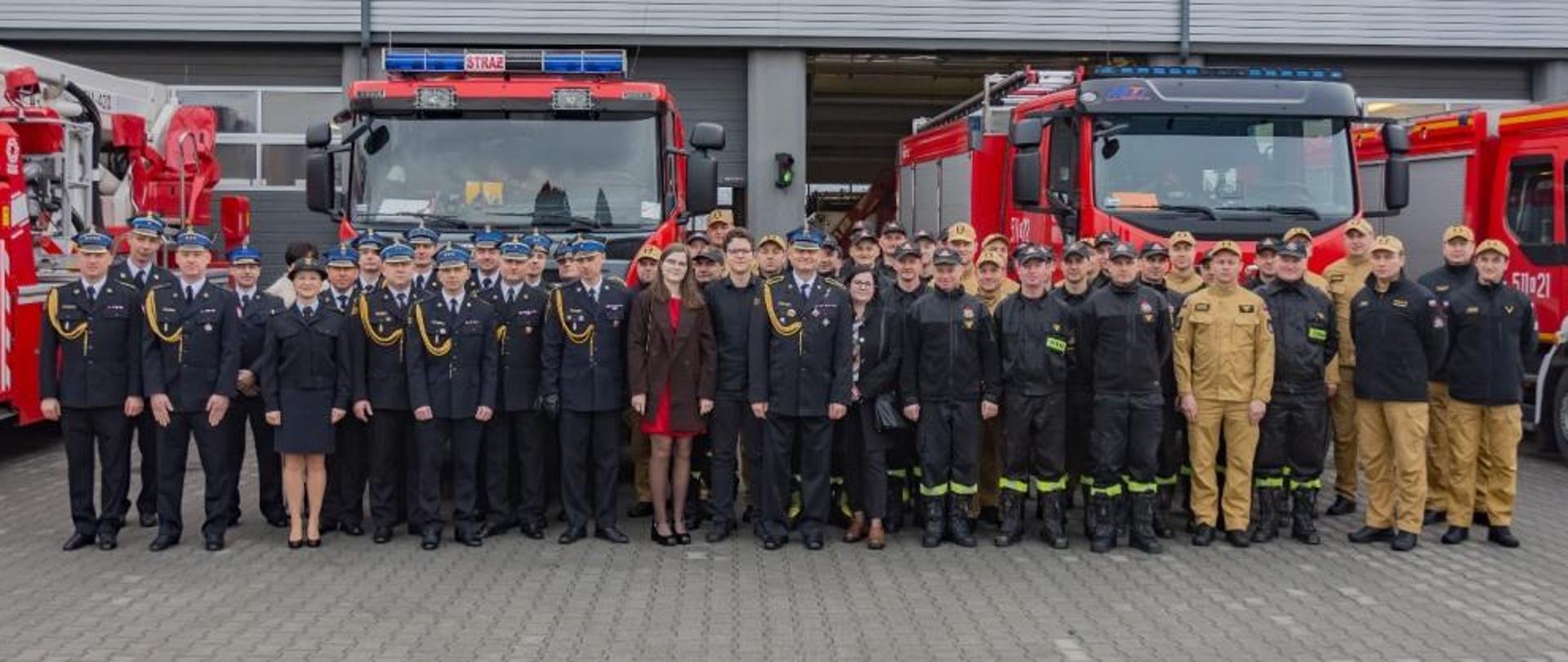 Uroczysta zmiana służy – pożegnanie st. asp. Marcina Płachty