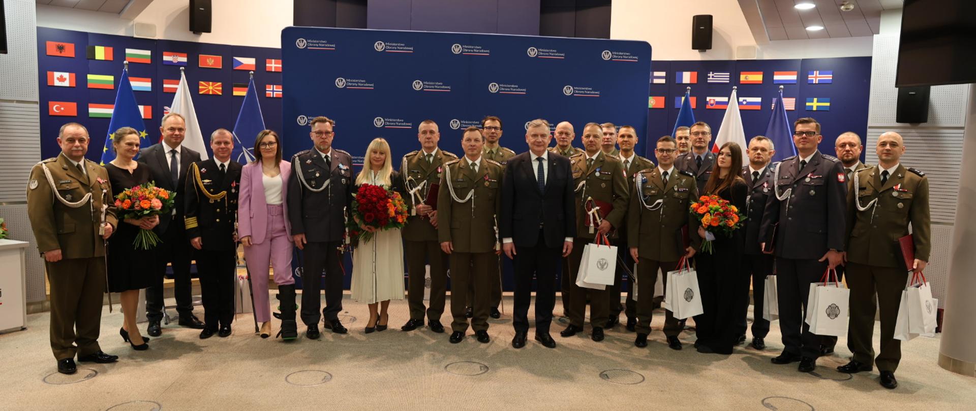 30 stycznia br., odbyła się uroczysta zbiórka podczas, której pożegnano żołnierzy zawodowych z instytucji pionu uzbrojenia i modernizacji MON kończących służbę w Siłach Zbrojnych RP. 