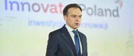 Minister Andrzej Domański podczas inauguracji Innovate Poland