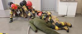 Doskonalenie zawodowe z zakresu gaszenia pożarów wewnętrznych
