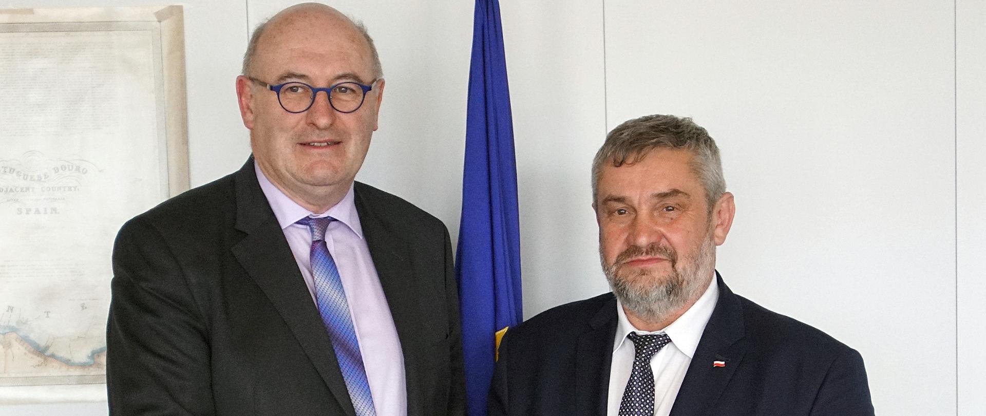 Minister J.K. Ardanowski oraz komisarz P. Hogan