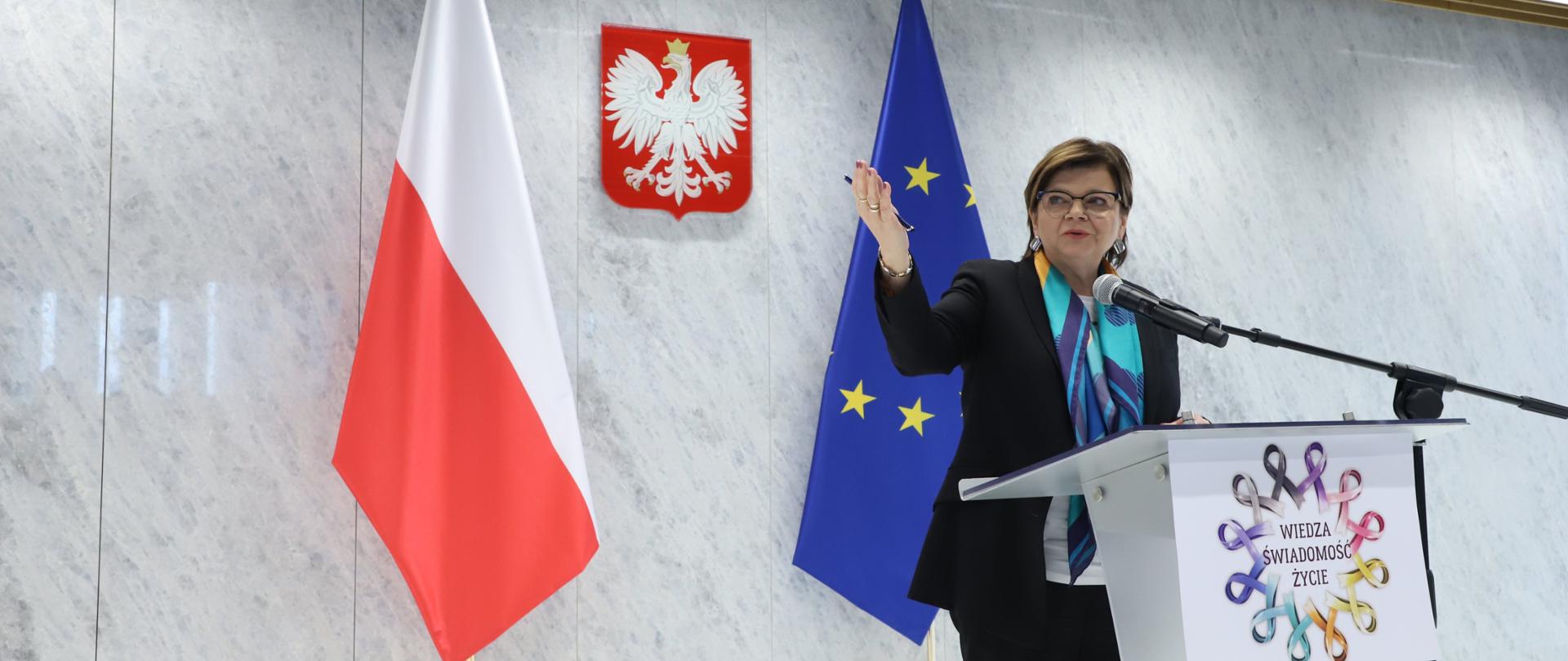 min. Izabela Leszczyna na konferencji w Sejmie