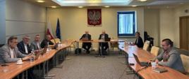 zdjęcie z posiedzenia zespołu ds. samorządu zawodowego geodetów