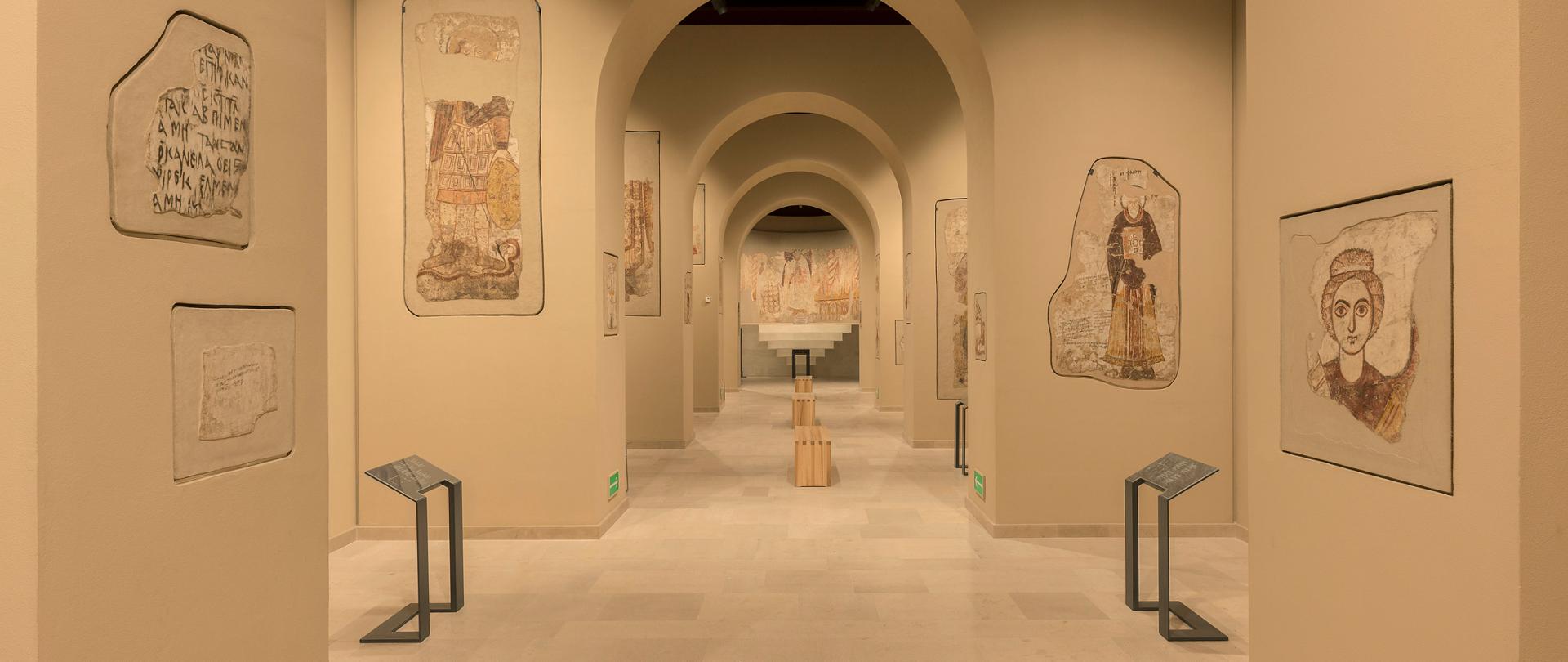 Wnętrze Galerii Faras w Muzeum Narodowym w Warszawie po remoncie i otwarciu w 2014 roku 