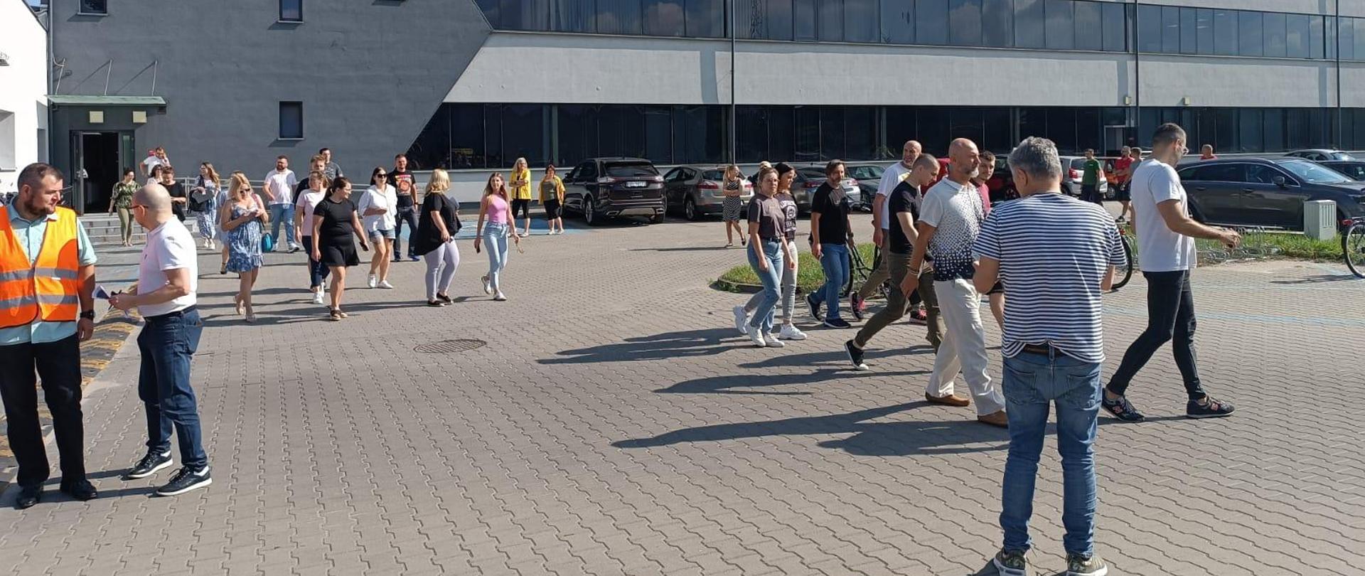 Wdrożono procedury ewakuacji pracowników