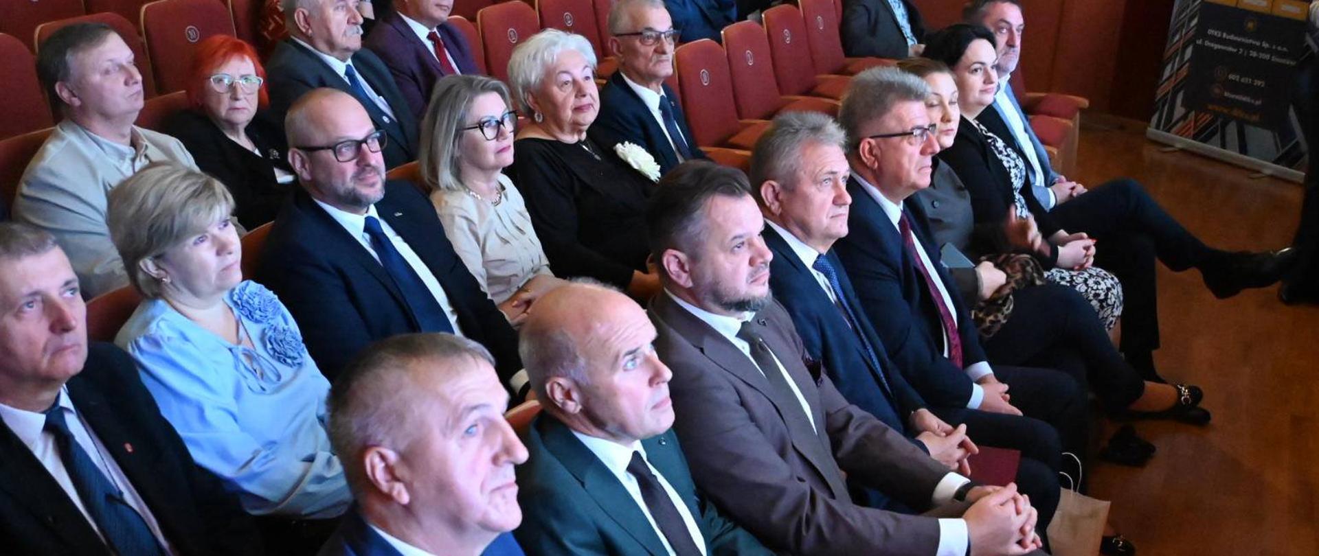 Połaniec - konferencja „Transformacja energetyczna - czy nas to dotyczy?” (fot. Starostwo Powiatowe w Staszowie)