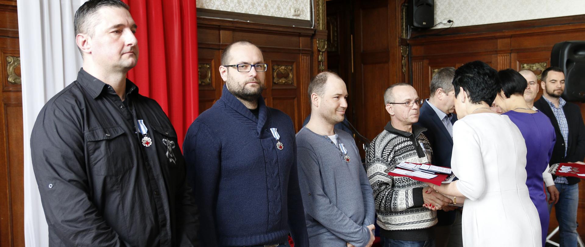 Krwiodawcy-odznaczenia