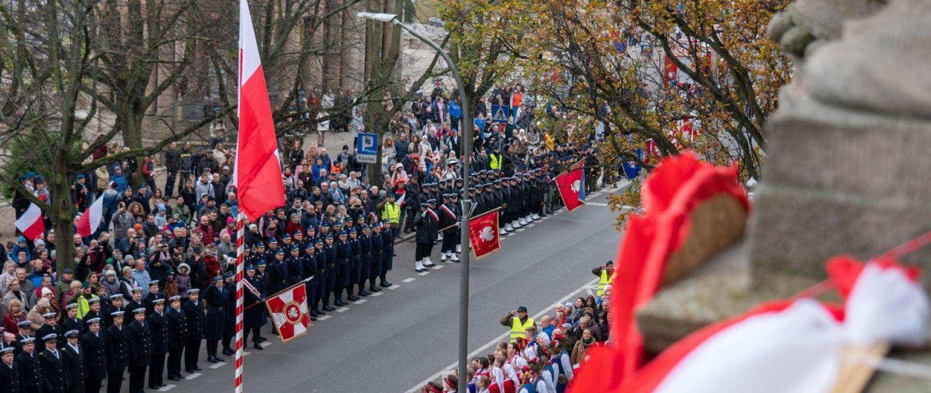 Kompanii Reprezentacyjnej PSP Województwa Zachodniopomorskiego podczas Wojewódzkich Obchodach Narodowego Święta Niepodległości w Szczecinie