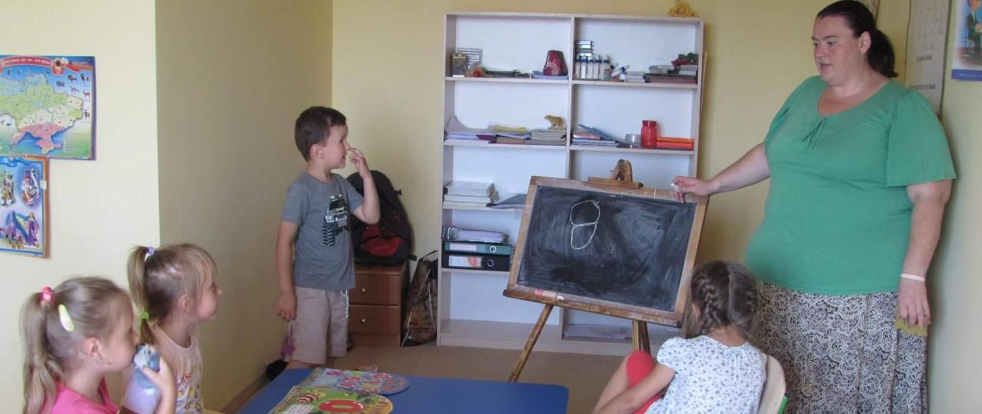 Zajęcia dla dzieci w Centrum Wsparcia Rodziny fot. Caritas Polska