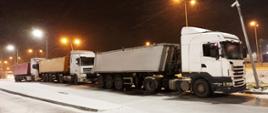 Ciężarówki ze żwirem zatrzymane w trakcie nocnych działań inspektorów podlaskiej Inspekcji Transportu Drogowego
