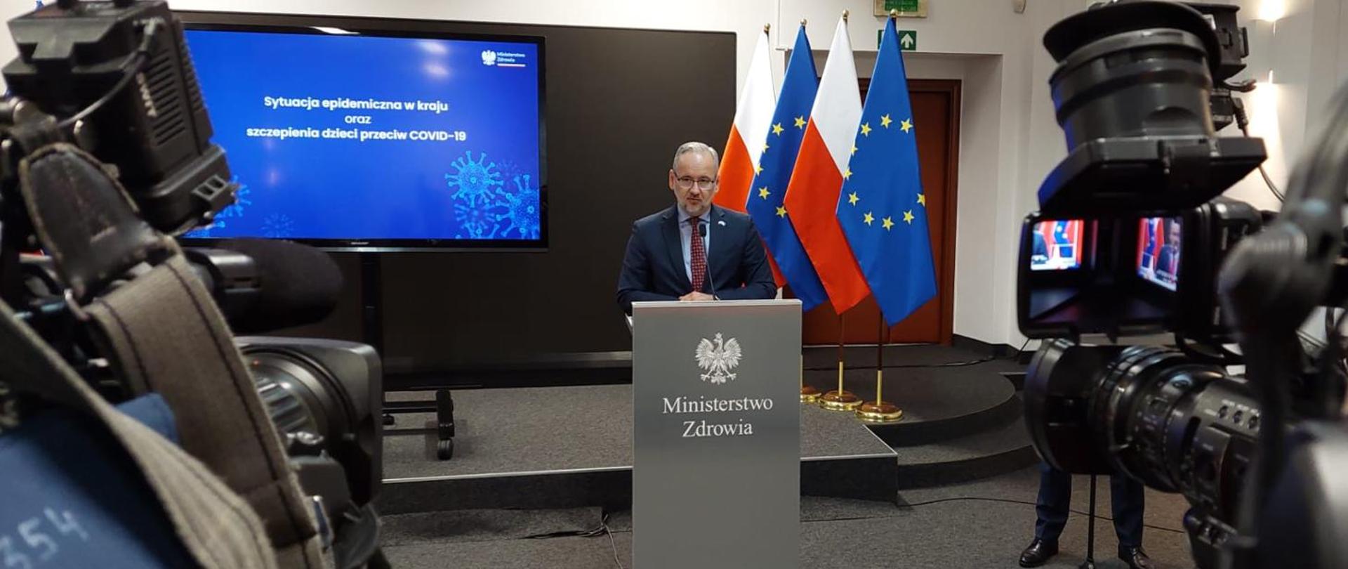 minister Adam Niedzielski