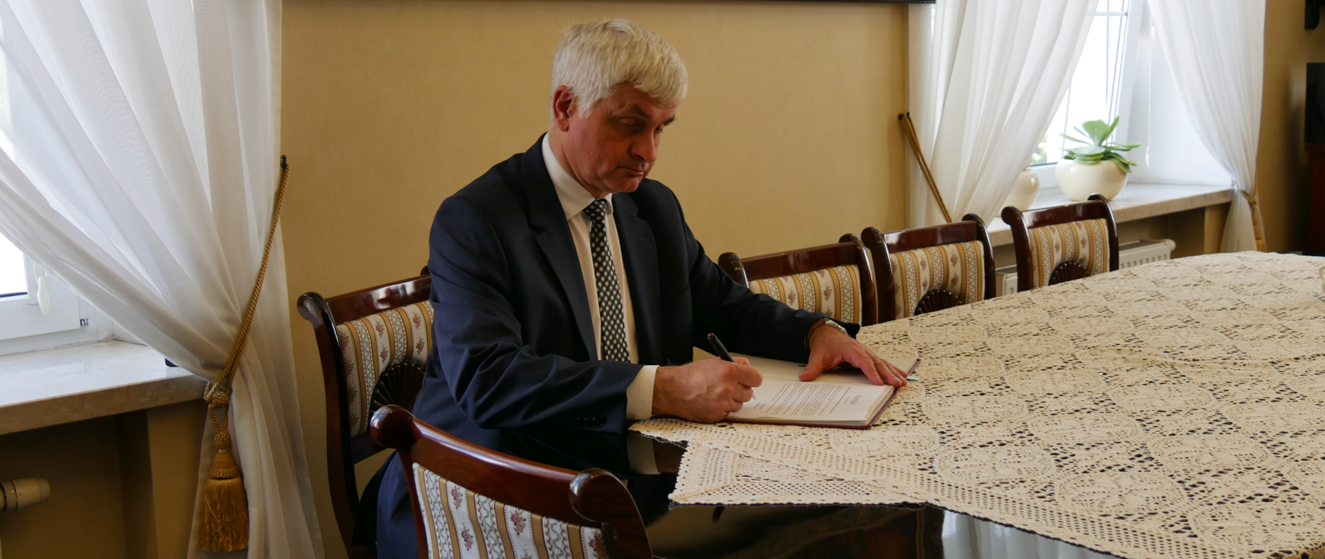 Wojewoda podlaski przedłużył zakaz przebywania na obszarze 200 m od linii granicy z Białorusią