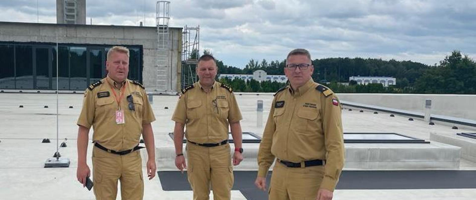 Z-ca Komendanta Głównego PSP, Komendant Wojewódzki PSP i Zastępca Komendanta Miejskiego PSP na terenie budowy