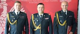 Od lewej: Komendant Miejski PSP w Siemianowicach Śląskich bryg. Jacek Szczypiorski, Śląski Komendant Wojewódzki PSP nadbryg. Jacek Kleszczewski oraz Komendant Miejski PSP w Jaworznie st. bryg. mgr inż. poż. Patrycjusz Fudała