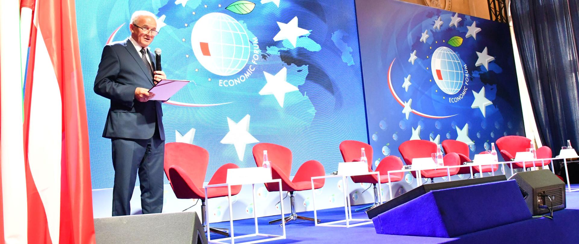 Minister Krzysztof Tchórzewski