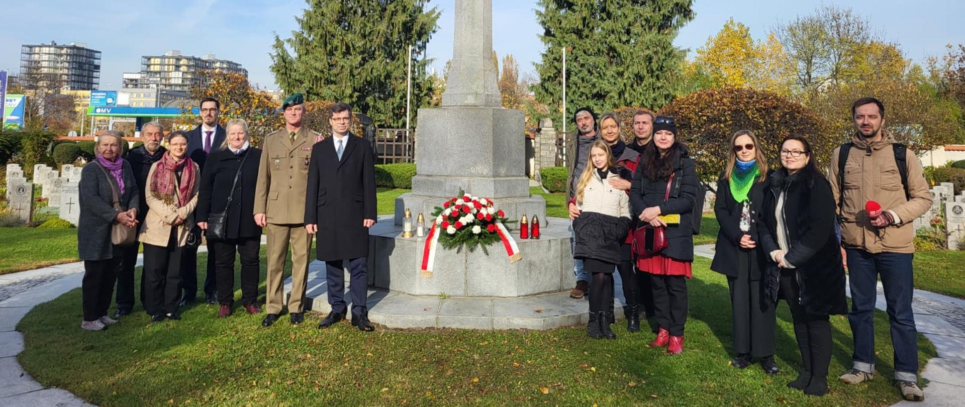 Wspólne zdjęcie Polonii