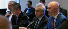 Wiceminister Michał Kurtyka podczas konferencji MAE w Paryżu