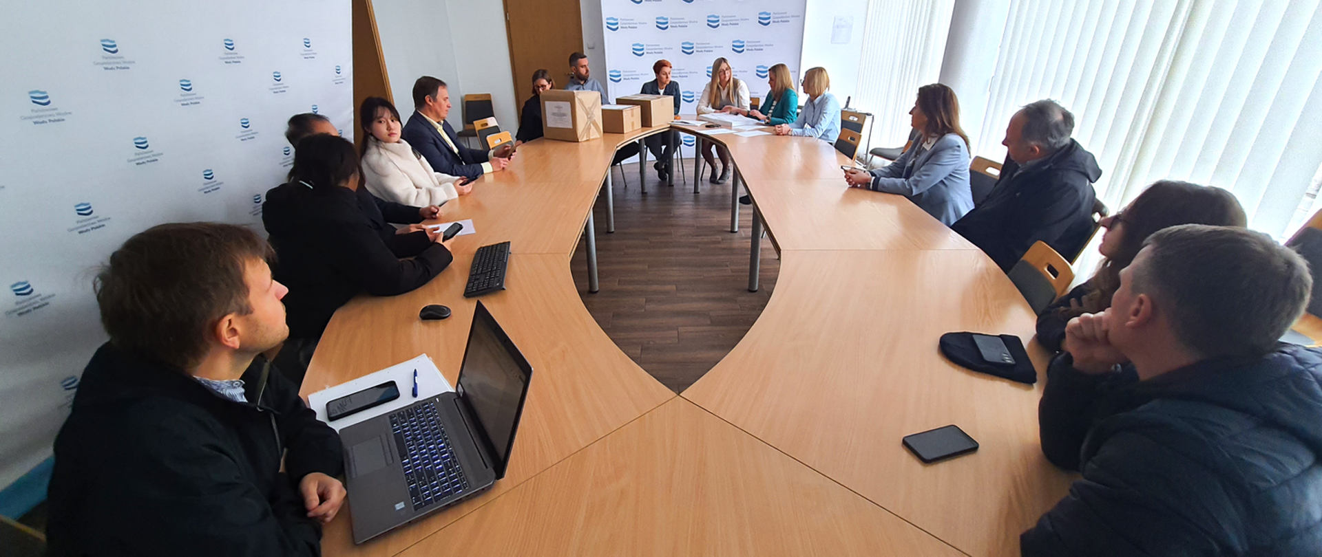 Retencja polderowa w regionach wodnych Małej i Górnej Wisły. Otwarcie ofert.