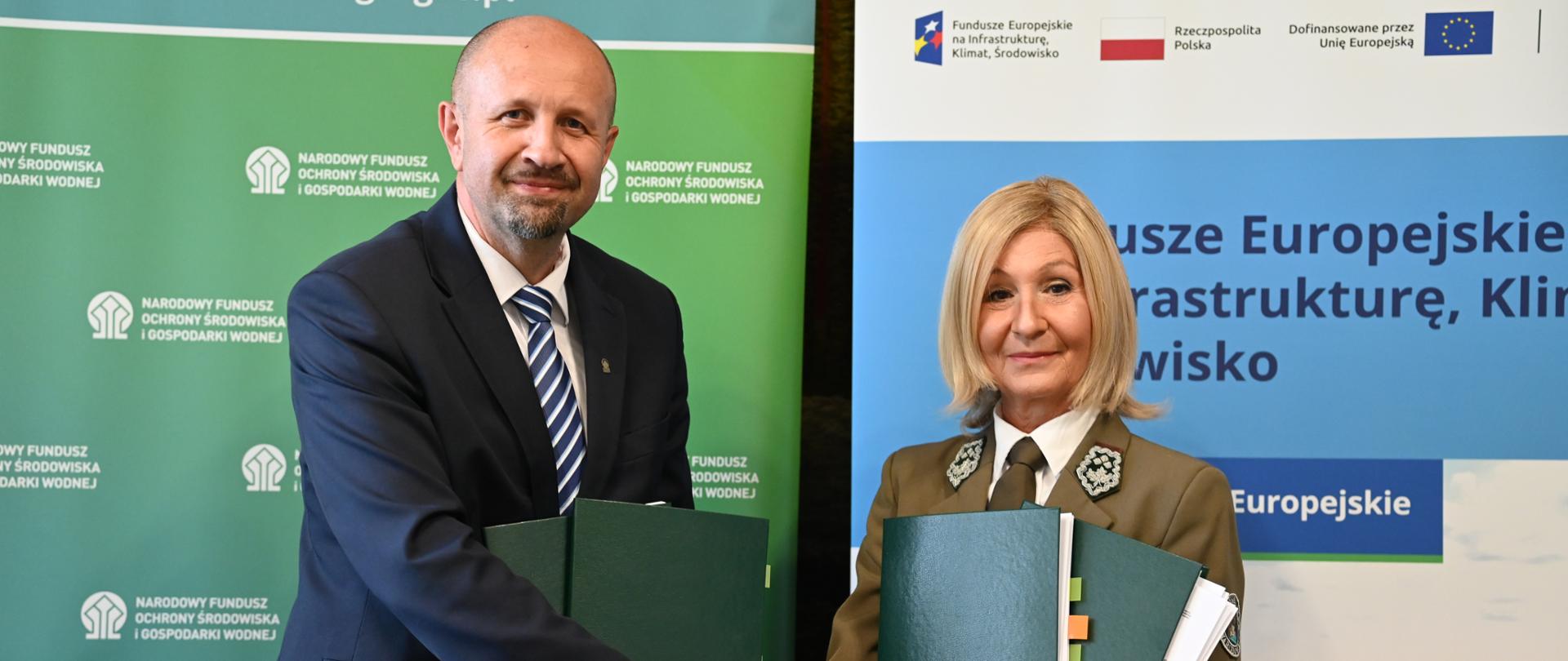 Na zdjęciu od lewej Robert Gajda zastępca prezesa zarządu NFOŚiGW oraz Wioletta Nawrocka, dyrektorka Wolińskiego Parku Narodowego